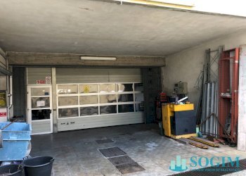 Foto 24 - Commercial Premises strada statale sempione, Busto Arsizio - photo 24