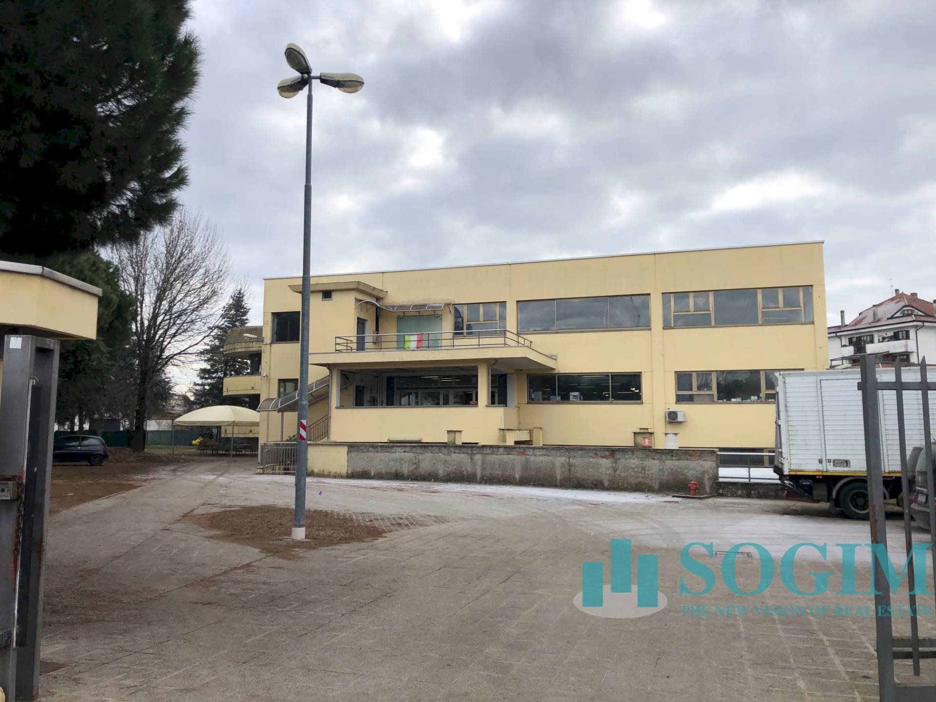 foto esterna - Commercial Premises statale sempione
 
5, Busto Arsizio - photo 1