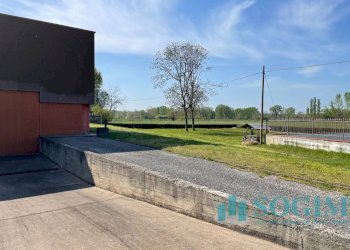 Foto 8 - Capannone Via Per Cassano
 
1, Rivolta d'Adda - foto 8