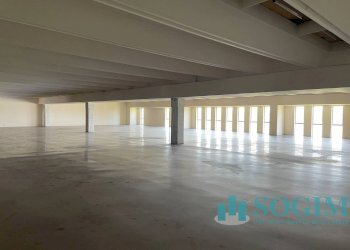 Foto 13 - Capannone Via Per Cassano
 
1, Rivolta d'Adda - foto 13