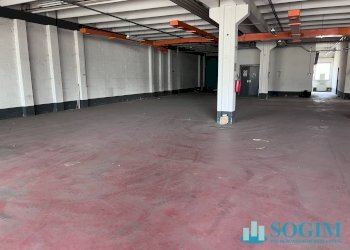 Foto 10 - Capannone Via Della Meccanica
 
3/5, Gaggiano - foto 10