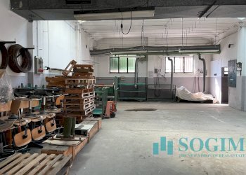 Foto 2 - Commercial Premises CIRCONVALLAZIONE, Cornate d'Adda - photo 2