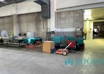 Foto 3 - Commercial Premises CIRCONVALLAZIONE, Cornate d'Adda - photo 3