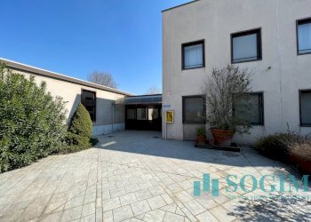 Foto 1 - Capannone via donatori di sangue
 
70, Santo Stefano Ticino - foto 1