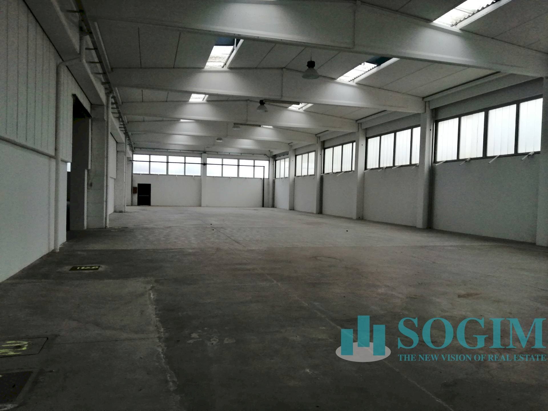 interno - Capannone Via Milani
5, Robecchetto con Induno - foto 3