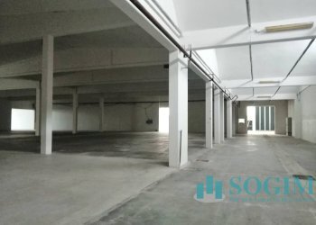 interno - Capannone Via Milani
 
5, Robecchetto con Induno - foto 7