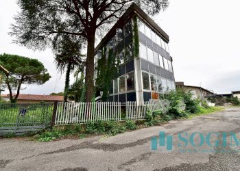 Foto 1 - Stabile - Palazzo Via Cesare Battisti
 
54, Albiate - foto 1