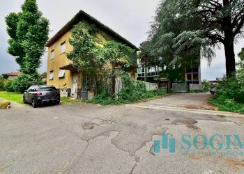 Foto 2 - Stabile - Palazzo Via Cesare Battisti
 
54, Albiate - foto 2