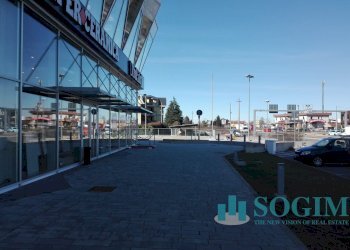 esterno - Commercial Premises Via Circonvallazione
 
69, Busnago - photo 8