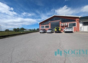 Foto 1 - Locale Commerciale VIA MONZA
 
20, Gorgonzola - foto 1