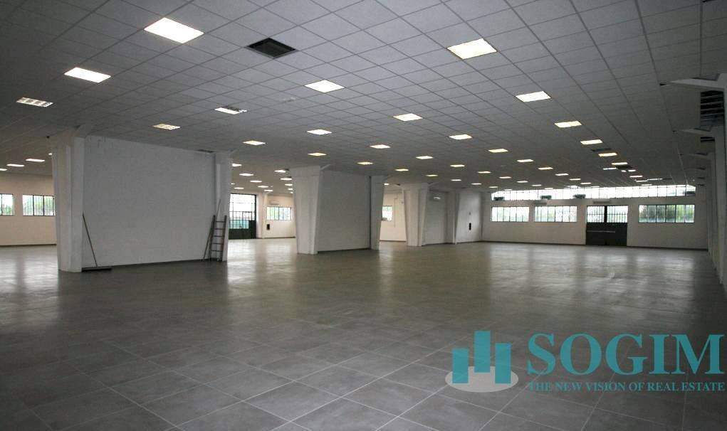 Foto 1 - Locale Commerciale VIA MONZA
 
20, Gorgonzola - foto 1