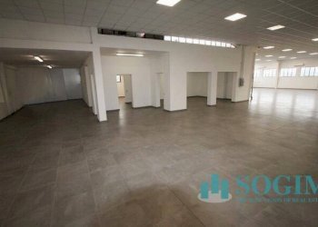 Foto 3 - Locale Commerciale VIA MONZA
 
20, Gorgonzola - foto 3