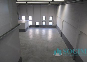 Foto 5 - Capannone Manzoni
 
6, Gavirate - foto 5