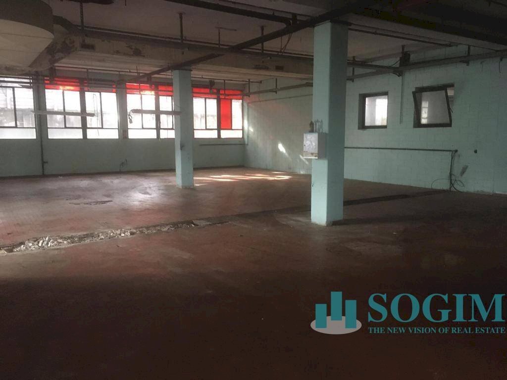 Foto 3 - Capannone Pasubio
 
10, Tradate - foto 3