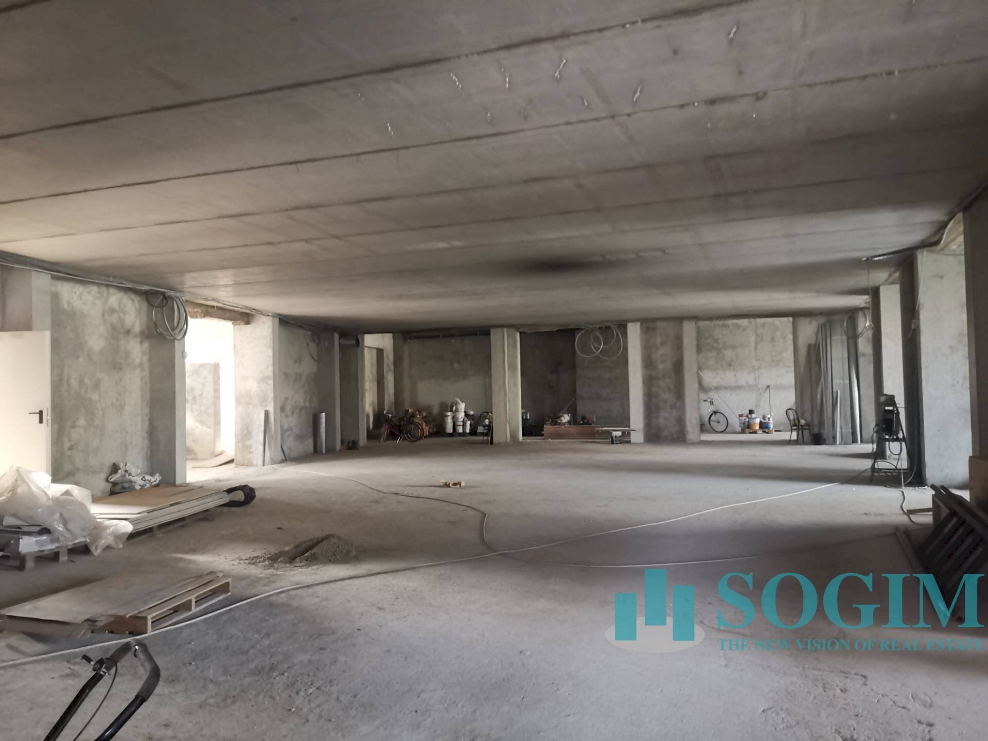 interno - Commercial Premises Via Volta, Paderno Dugnano - photo 1