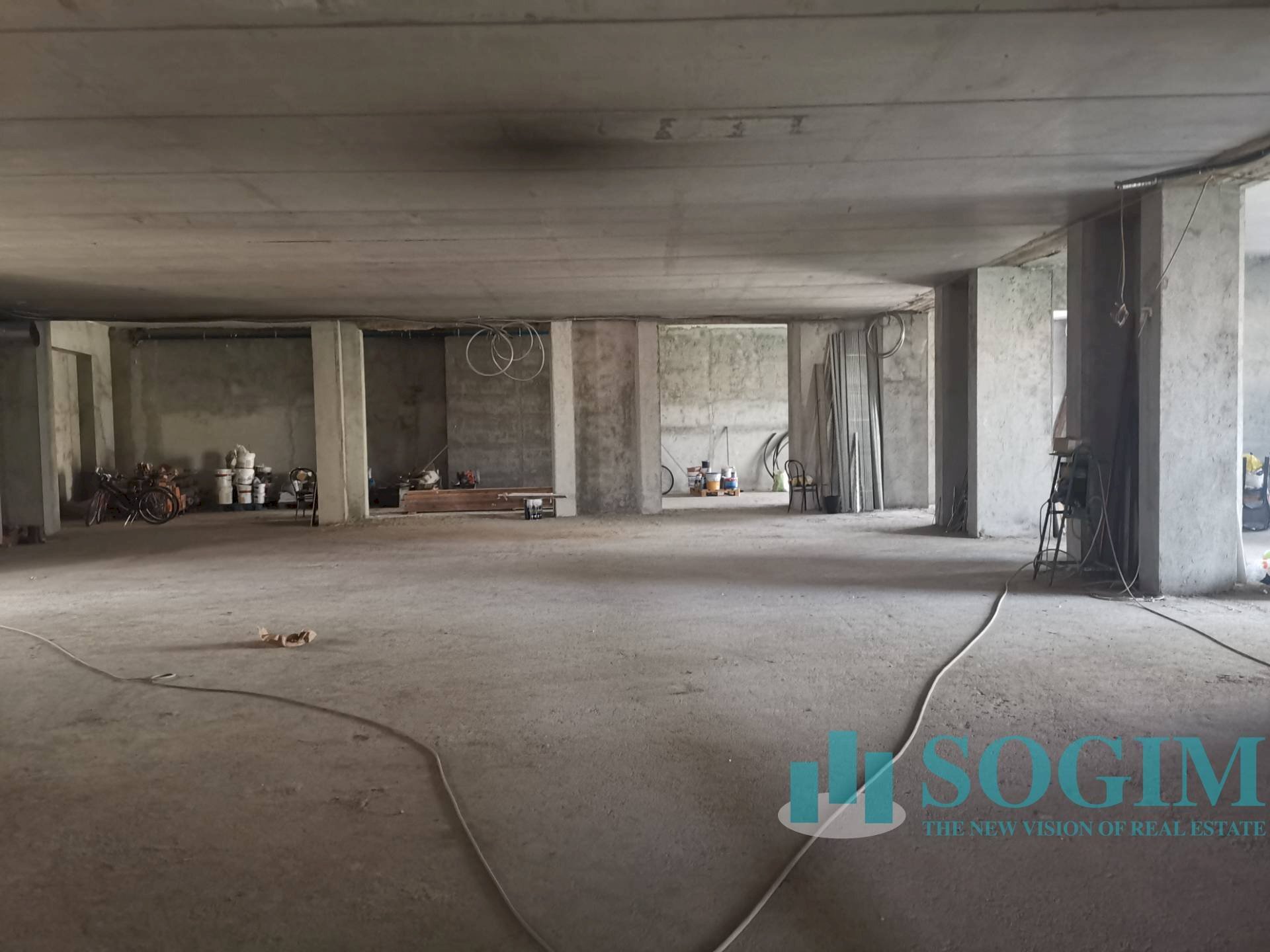 interno - Commercial Premises Via Volta, Paderno Dugnano - photo 2