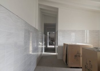 interno - Commercial Premises Via Volta, Paderno Dugnano - photo 7