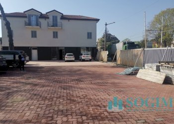 esterno - Commercial Premises Via Volta, Paderno Dugnano - photo 12