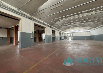 Foto 11 - Capannone via giovanni XXIII
 
102, Cardano al Campo - foto 11