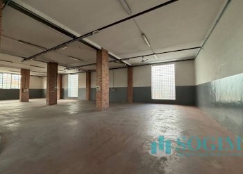 Foto 12 - Capannone via giovanni XXIII
 
102, Cardano al Campo - foto 12