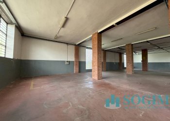 Foto 13 - Capannone via giovanni XXIII
 
102, Cardano al Campo - foto 13