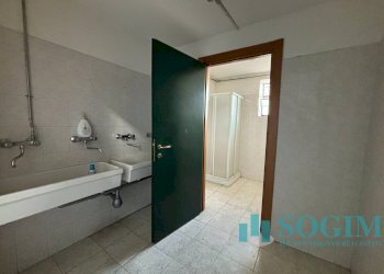 Foto 29 - Capannone via giovanni XXIII
 
102, Cardano al Campo - foto 29