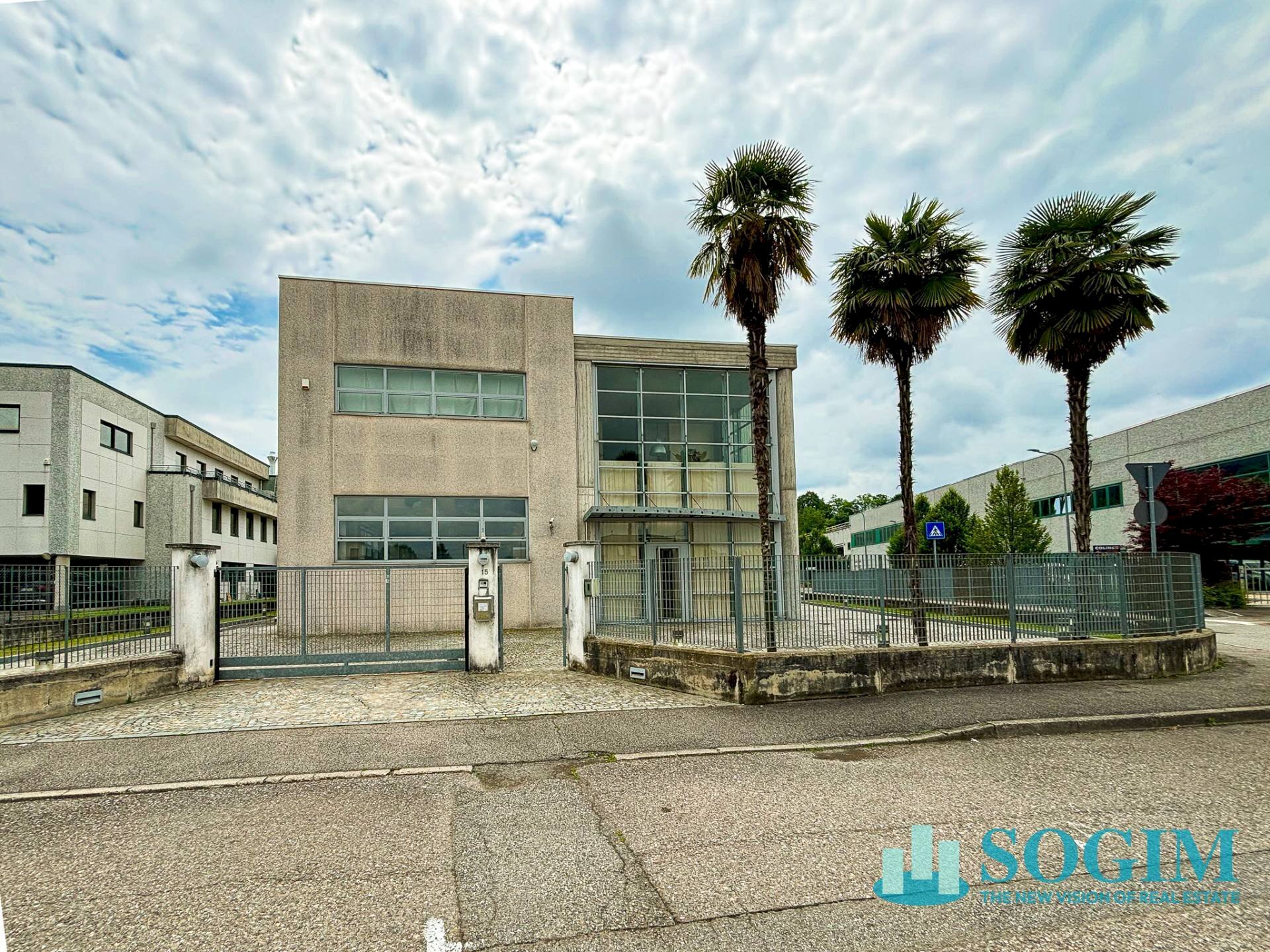 Foto 2 - Shed via 2 giugno
 
15, Azzate - photo 2