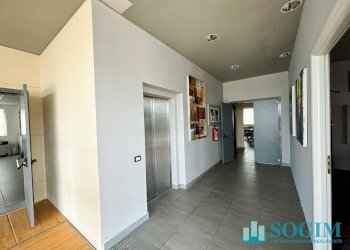 Foto 16 - Capannone via 2 giugno
 
15, Azzate - foto 16