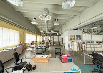 Foto 24 - Capannone via 2 giugno
 
15, Azzate - foto 24