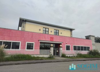 Foto 1 - Locale Commerciale Via Blancanuca
 
3, Treviglio - foto 1