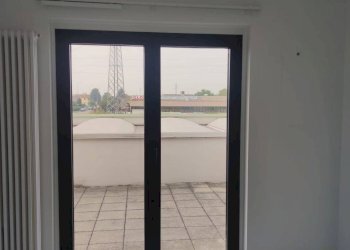 Foto 12 - Locale Commerciale Via Blancanuca
 
3, Treviglio - foto 12