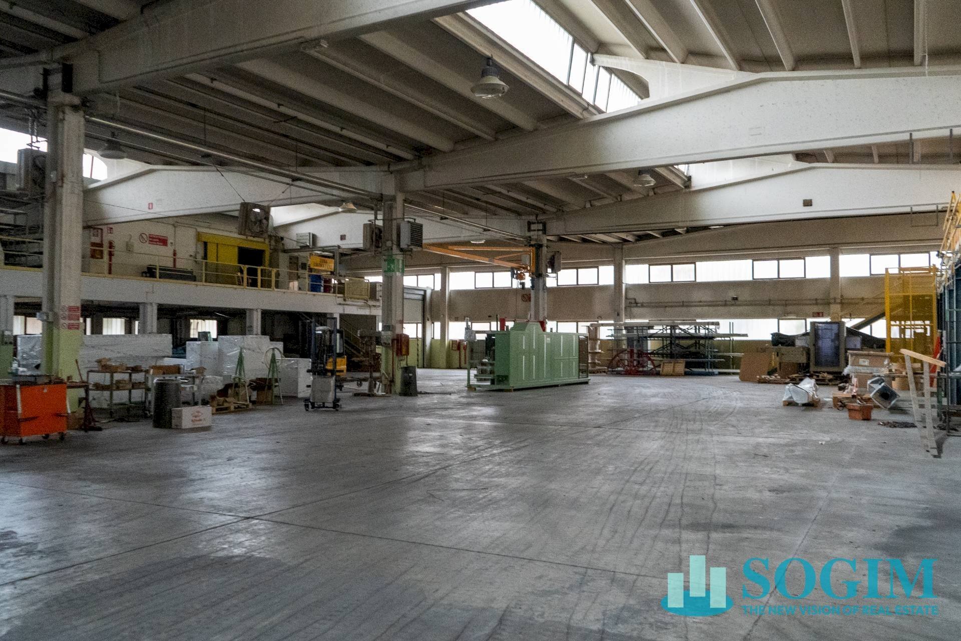 Foto 2 - Capannone Via Bergamo
 
15, Pioltello - foto 2