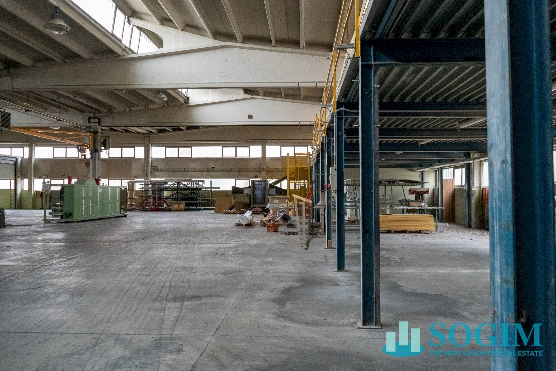 Foto 3 - Capannone Via Bergamo
 
15, Pioltello - foto 3