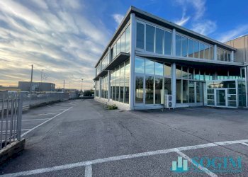 Foto 2 - Capannone via aldo moro, Orio al Serio - foto 2