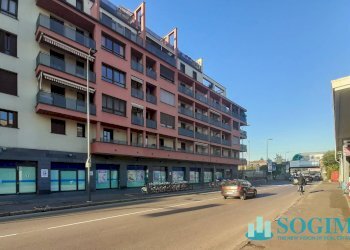 Foto 1 - Locale Commerciale via Emilio De Marchi
 
59, Milano - foto 1