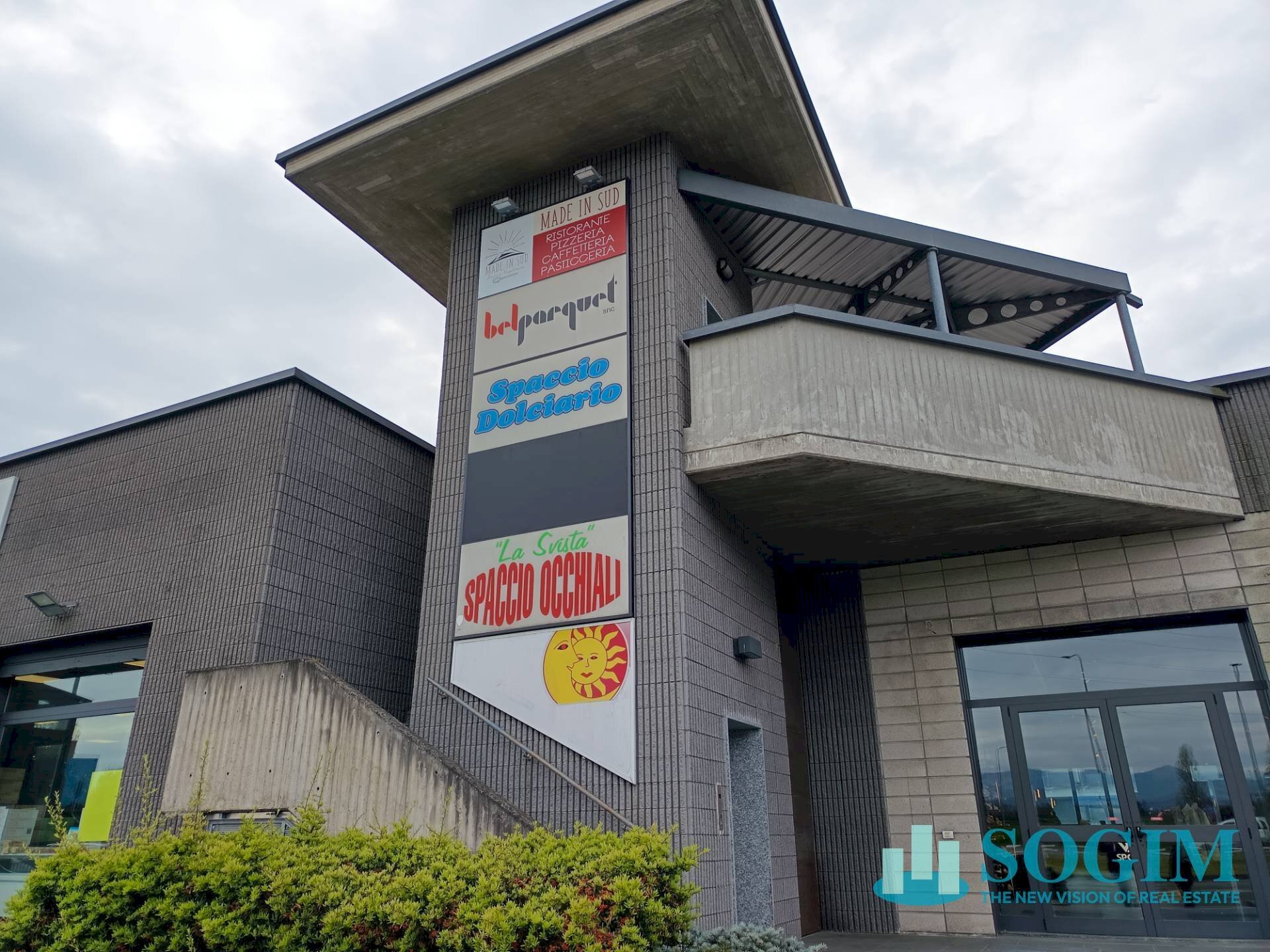 Foto 1 - Shop Via del Commercio
 
4, Bellusco - photo 1