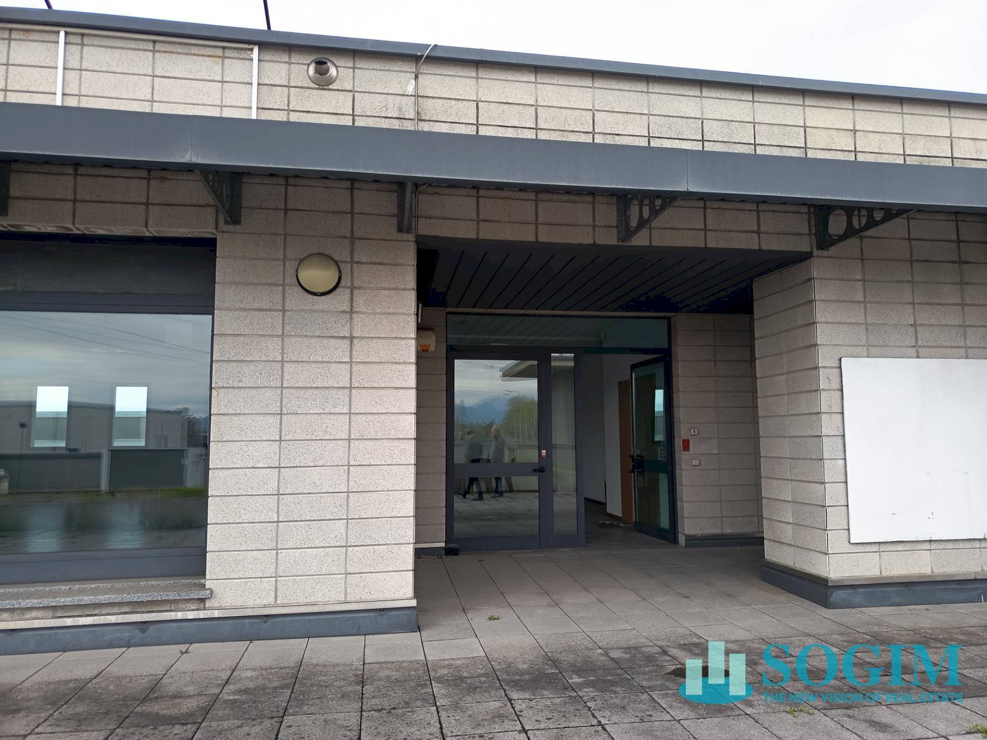 Foto 2 - Shop Via del Commercio
 
4, Bellusco - photo 2