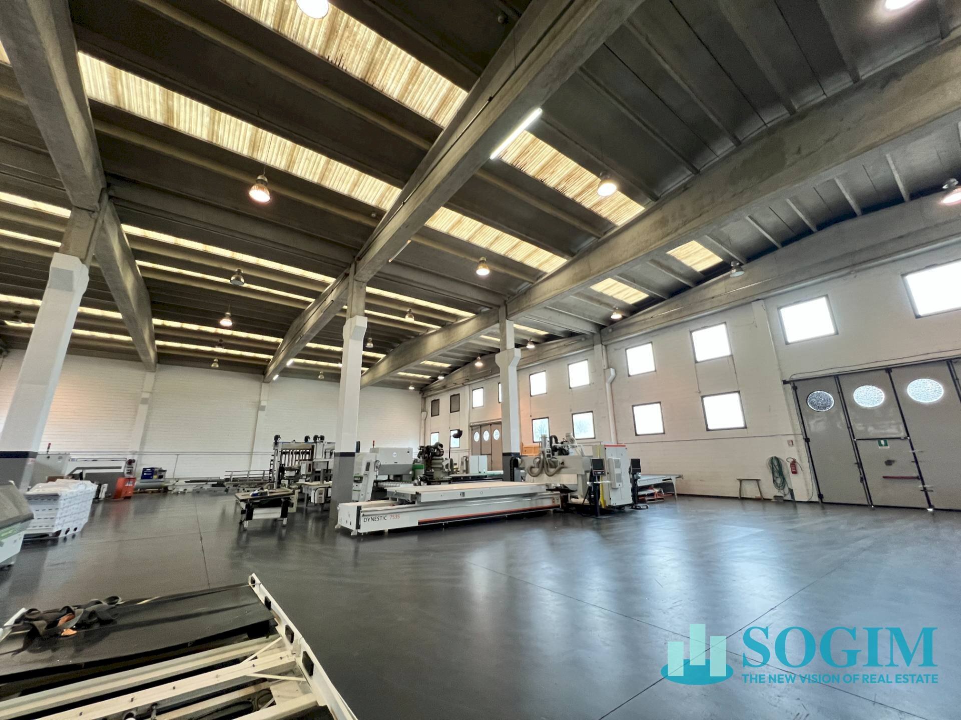 Foto 1 - Shed via dell'artigianato
 
25, Sesto Calende - photo 1