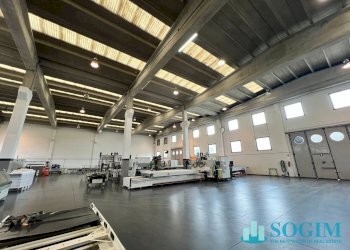 Foto 1 - Capannone via dell'artigianato
 
25, Sesto Calende - foto 1