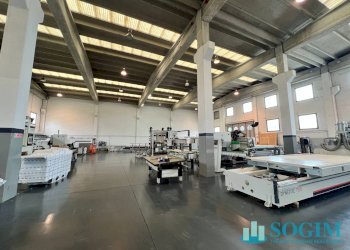 Foto 3 - Capannone via dell'artigianato
 
25, Sesto Calende - foto 3