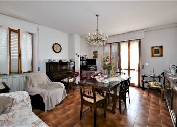 Foto 2 - Casa indipendente via ugo la malfa
 
38, Amandola - foto 2