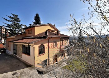 Foto 1 - Villa fabio filzi, Amandola - foto 1