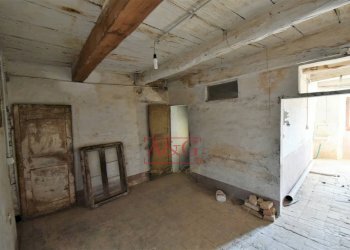 Foto 12 - Independent house via Guglielmucci
 
7, Amandola - photo 12