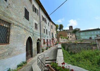 Foto 25 - Independent house via Guglielmucci
 
7, Amandola - photo 25