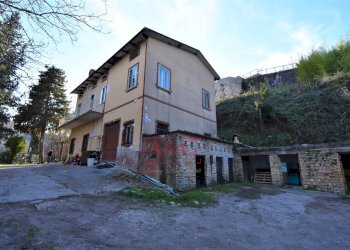 Foto 1 - Casa indipendente Contrada Le Grazie
 
1, Montelparo - foto 1