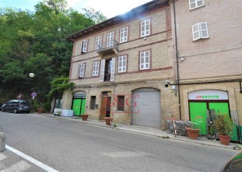 Foto 29 - Independent house Via Guglielmo Marconi
 
24, Amandola - photo 29