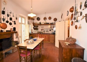 Foto 2 - Independent house Via Guglielmo Marconi
 
24, Amandola - photo 2