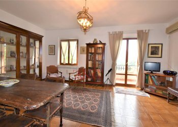 Foto 2 - Villa Loc. Montazzolino
10, Montefortino - foto 2