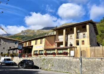 Foto 1 - Hotel Frazione Rocca
54, Montemonaco - foto 1