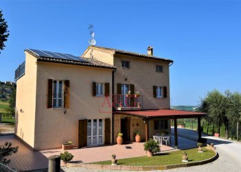 Foto 3 - Rustico Via Saletto
 
17, Montappone - foto 3